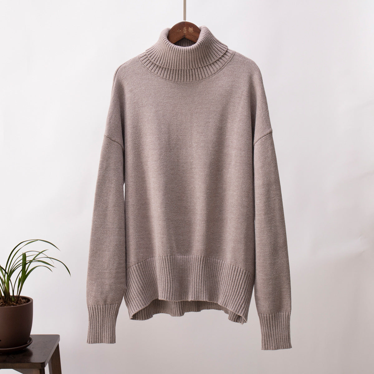 Noir High-Neck Knit
